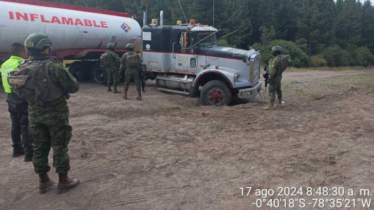 En Cotopaxi se descubrieron dos tanqueros que se usaban para extraer combustibles de forma ilícita