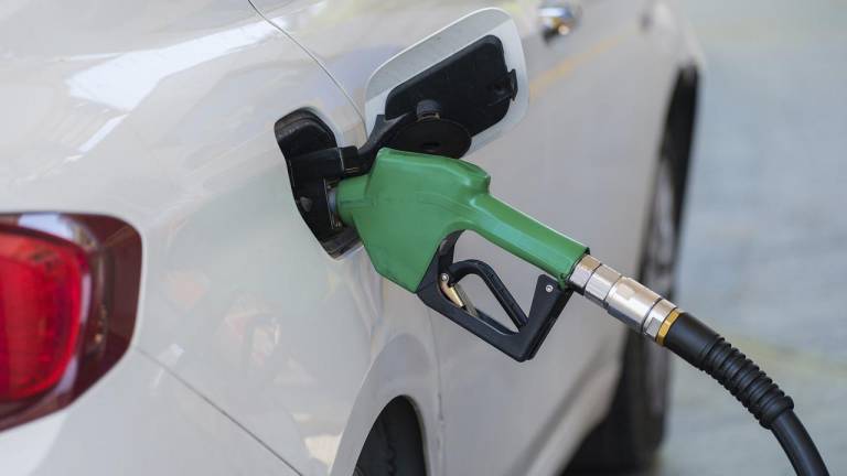 Microvistazo | La eliminación de los subsidios a las gasolinas Extra y Ecopaís se dará este viernes