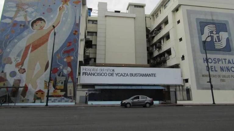 Ministerio de Salud denuncia sobreprecios en compra de alimentos del Hospital del Niño en Guayaquil