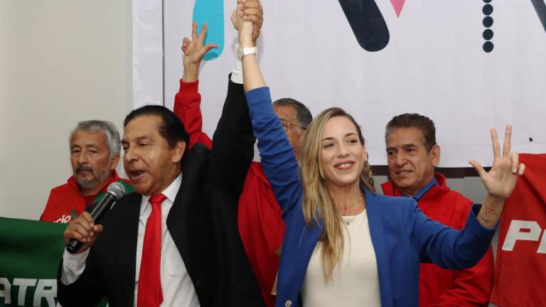 Andrea González oficializa su precandidatura a la Presidencia en alianza con Lucio Gutiérrez