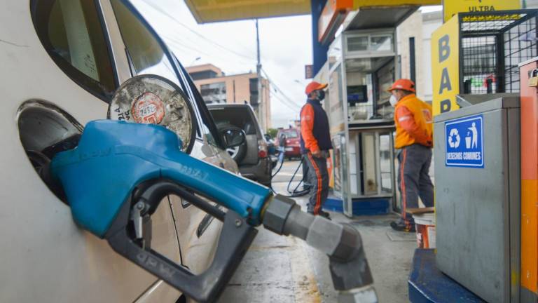 Bajan los precios de las gasolinas Extra y Ecopaís en Ecuador desde este jueves 12 de diciembre