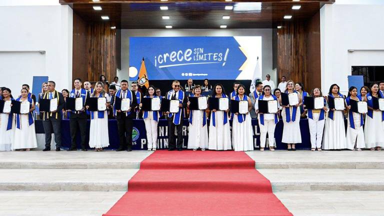 La Universidad Estatal Península de Santa Elena cumple un rol clave en el desarrollo social, económico y cultural de la provincia, 80 por ciento de los estudiantes pertenecen a la provincia.