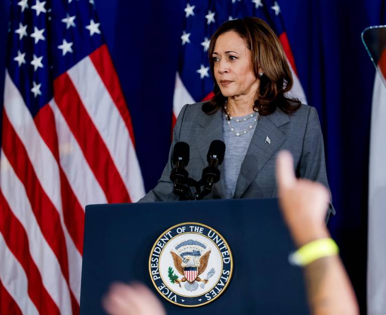 $!La vicepresidenta de EE. UU., Kamala Harris, participa en un evento de campaña en la escuela secundaria James B. Dudley en Greensboro, Carolina del Norte, EE. UU., el 11 de julio de 2024.