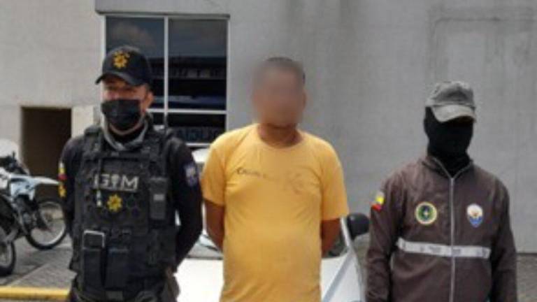 Policía detuvo a alias El Tuerto mientras se movilizaba en un vehículo robado por Guayaquil