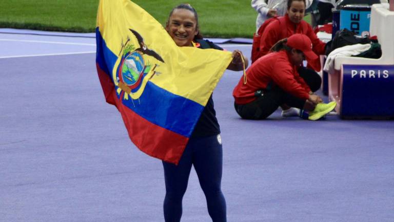 Estefany López logra medalla de bronce en lanzamiento de disco en París 2024