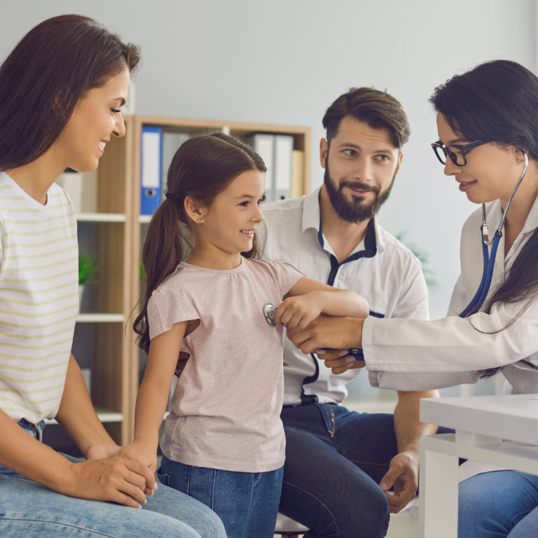 $!Para todo padre es muy difícil manejar una situación grave de salud en un hijo, en estos casos la pediatra española considera que los médicos tienen que aprender a regular bien la información que les dan