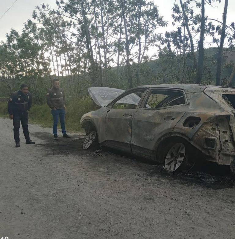 $!Policía halló el vehículo incinerado del sacerdote Enrique Arcos en Quito.