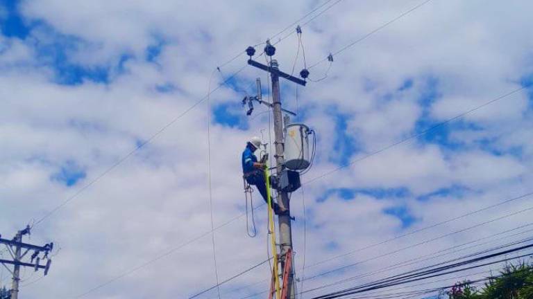 Cortes de luz inesperados en Quito: ¿Por qué varios sectores reportan apagones?