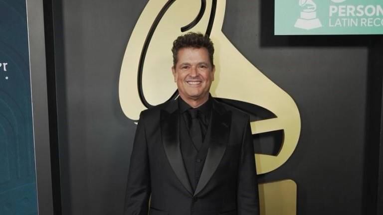 Carlos Vives es coronado como la Persona del Año de los Latin Grammy con fiesta colombiana