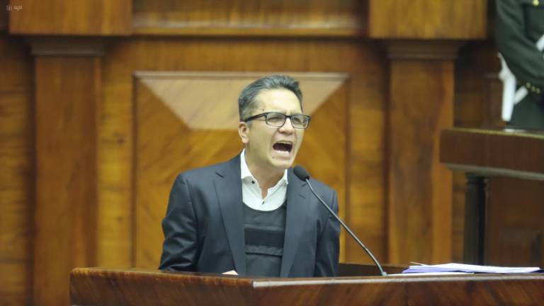 Wilman Terán se defiende ante la Asamblea en el juicio político planteado en su contra