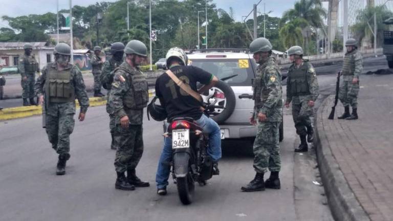 Esmeraldas: encarcelan a policía en servicio activo por tráfico de drogas en alta escala