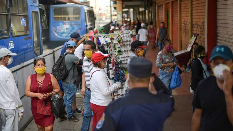 COE cantonal dispone obligatoriedad del uso de la mascarilla en lugares cerrados de Guayaquil