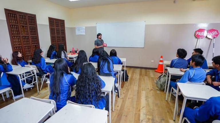 Ministerio de Educación implementa nuevas disposiciones para las clases del 14 al 18 de octubre