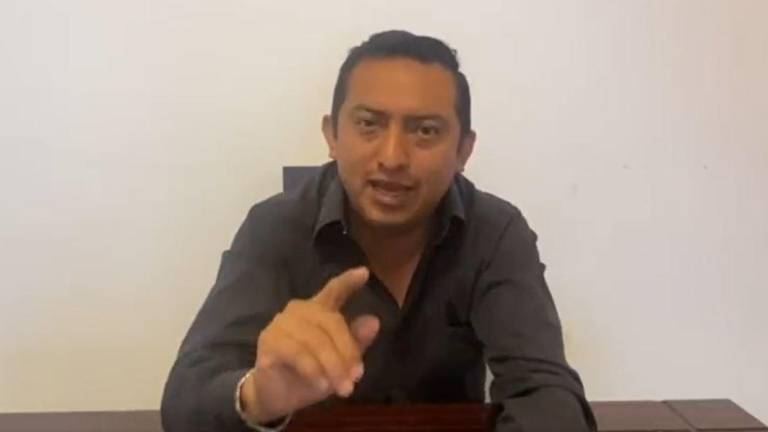 John Gamboa, director de la Delegación Electoral del Guayas, negó la existencia de un centro de impresión de actas falsas del referéndum