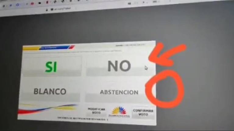 Informe descubre irregularidad en votación para destitución de Lasso; denuncian ataque informático”