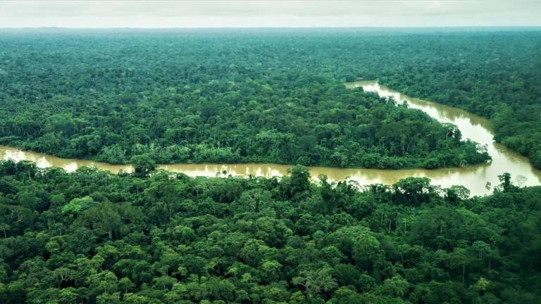 Fotografía del Río Curaray, ubicado en el oriente de Ecuador y Perú.