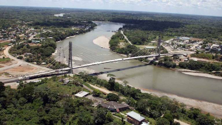 Lago Agrio, un rico y generoso paraíso que vive en la pobreza