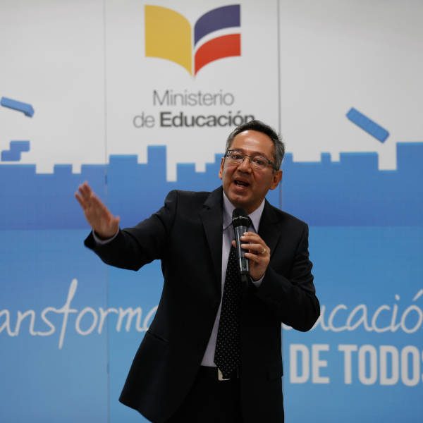 Comisión Revisará Solicitud De Juicio A Ministro De Educación