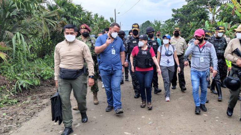 Unos 900 efectivos ejecutan operación contra minería ilegal en Napo