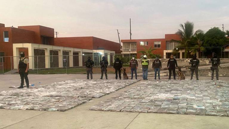 Guayaquil: hallan cerca de 25 millones de dosis de cocaína en contenedor de banano que iba a Rusia