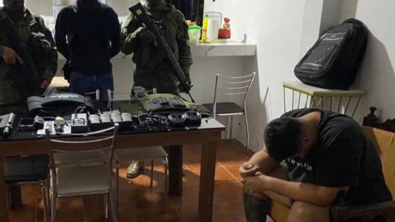 Cayó alias 'Gordo Eduardo' en Portoviejo: tenía en su poder chalecos antibalas, inhibidor de señal, municiones y mucho más