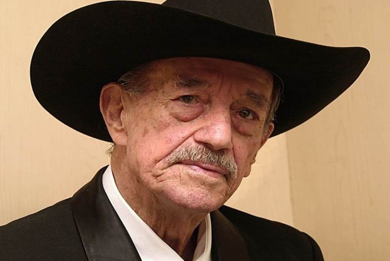 Fallece A Los 94 Años El Actor Mexicano Mario Almada Vistazo